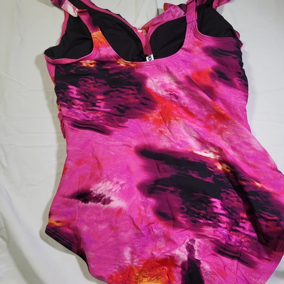 DKNY Pink and Black One-Piece Swimsuit Womens Size XXL NWT Tummy Compression - Picture 2 of 5